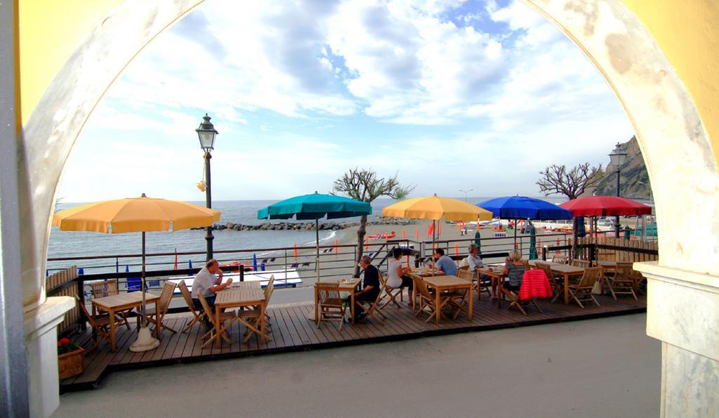 Hotel Baia Monterosso al Mare Exterior photo