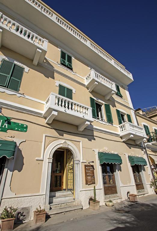 Hotel Baia Monterosso al Mare Exterior photo