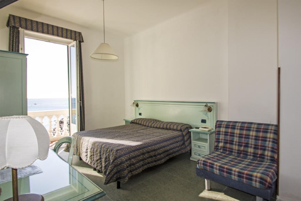 Hotel Baia Monterosso al Mare Room photo