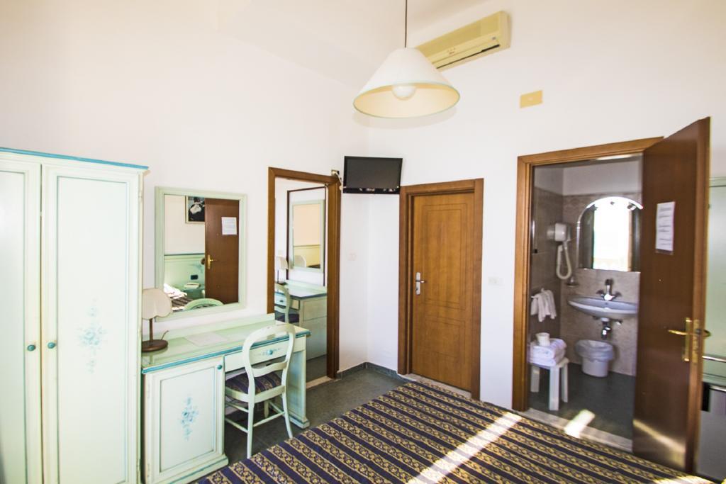 Hotel Baia Monterosso al Mare Room photo